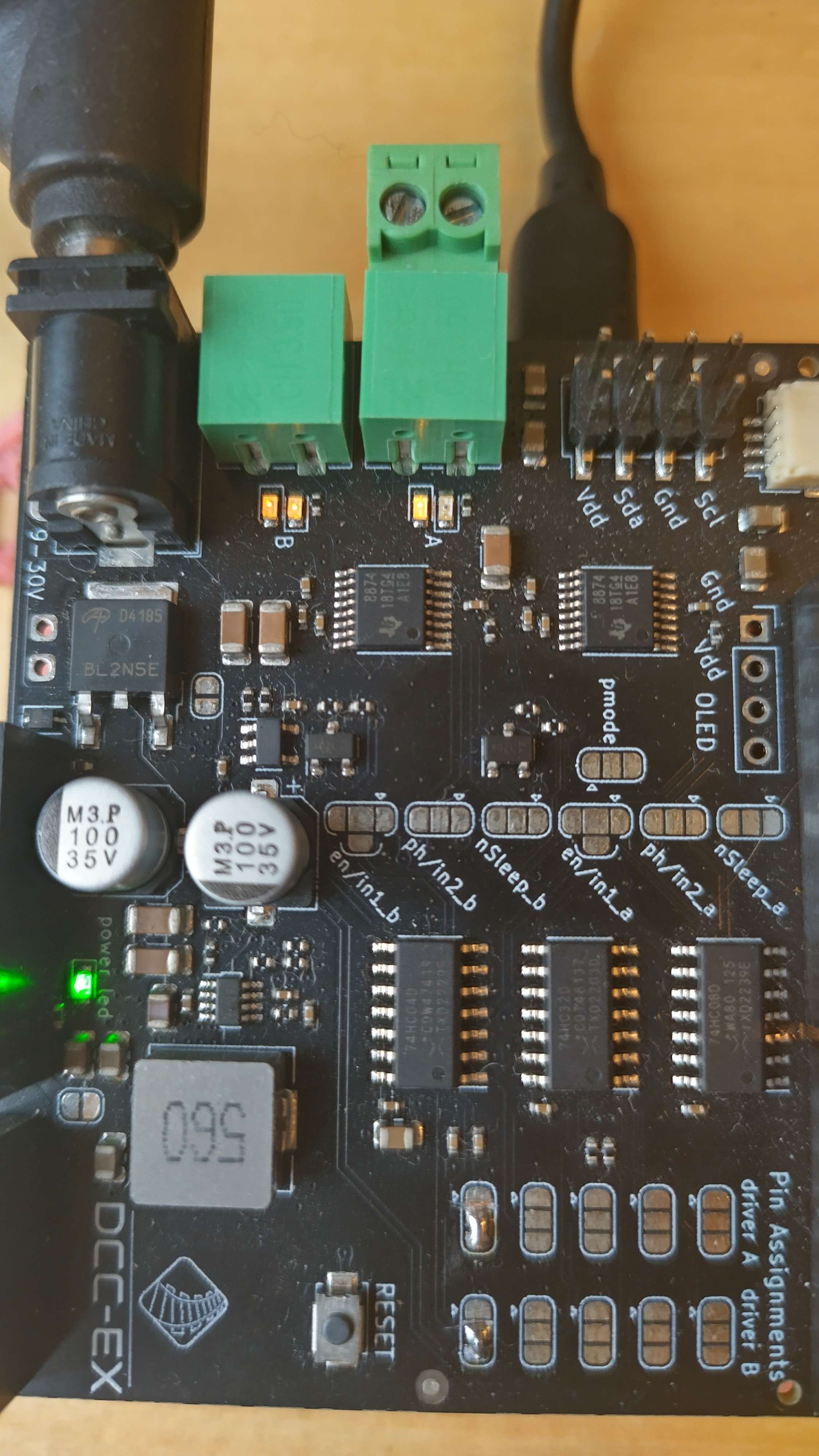 Track A DC/B Main throttle reversed