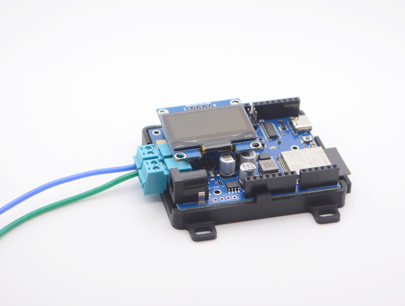 Wires properly inserted and plug inserted